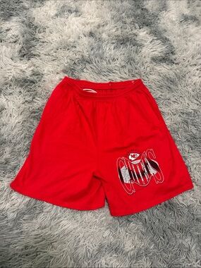 Kansas City Chief shorts Large Hanes Heavyweight